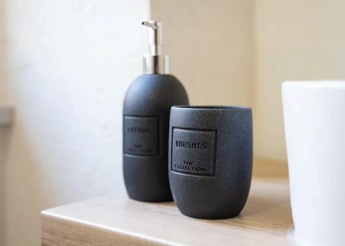 Old Town Apartment *