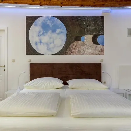 Studio Central Split * Split